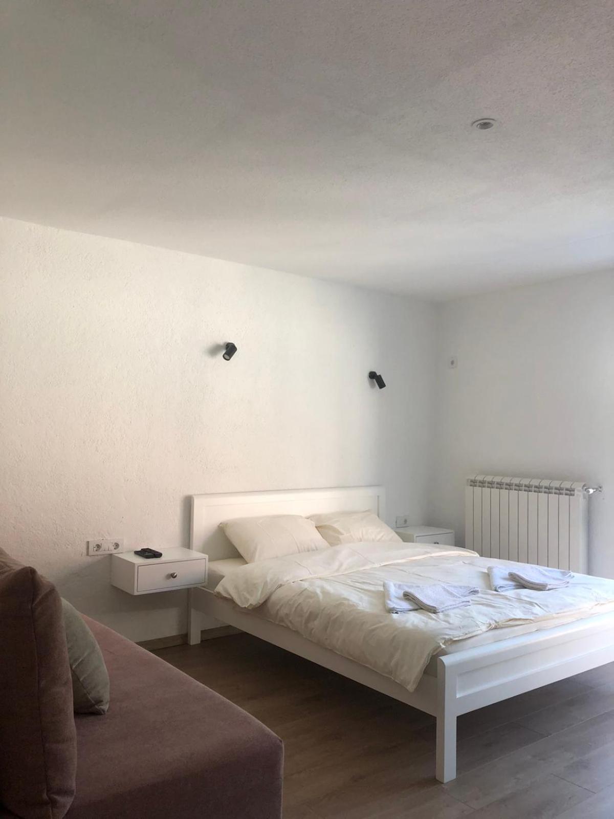 Rooms Lida & Friendly Home Plav Exteriör bild