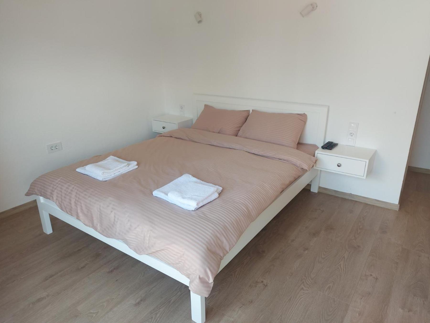 Rooms Lida & Friendly Home Plav Exteriör bild