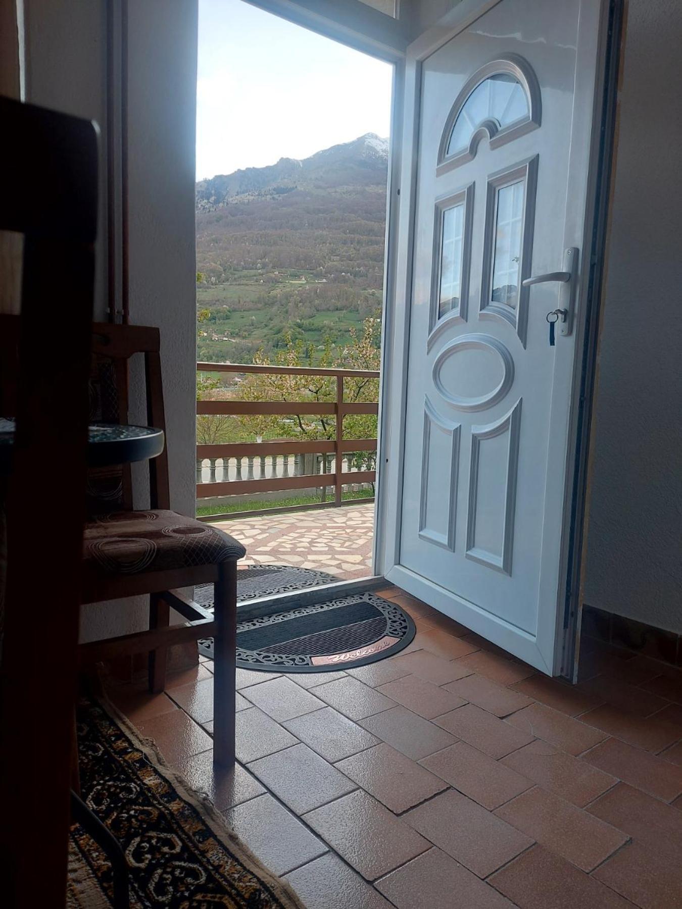 Rooms Lida & Friendly Home Plav Exteriör bild