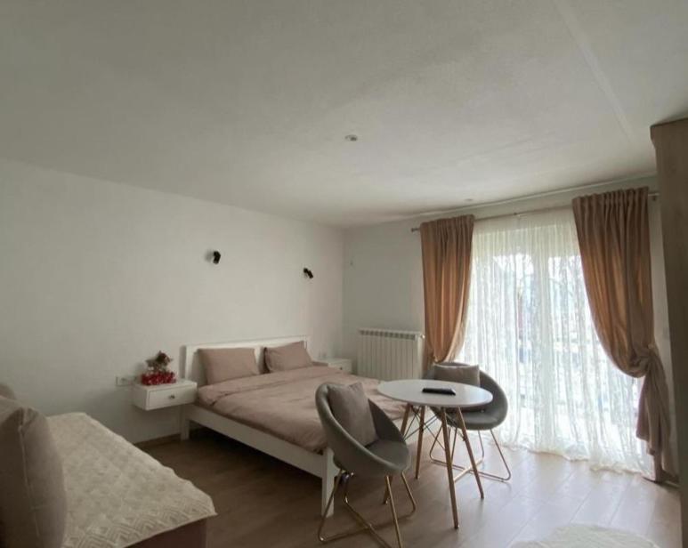Rooms Lida & Friendly Home Plav Exteriör bild