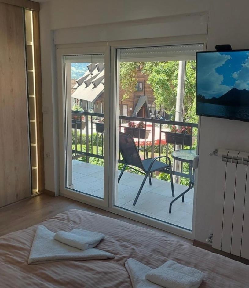 Rooms Lida & Friendly Home Plav Exteriör bild