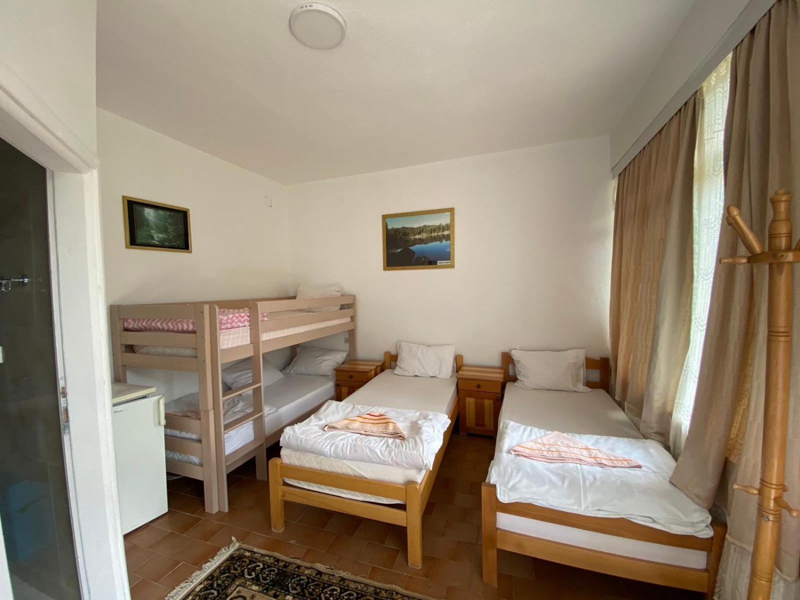 Rooms Lida & Friendly Home Plav Rum bild